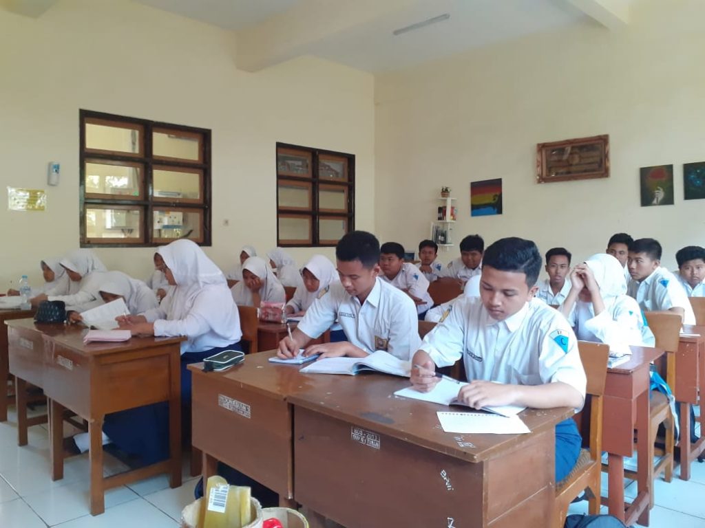 PEMANTAPAN UN KELAS 9