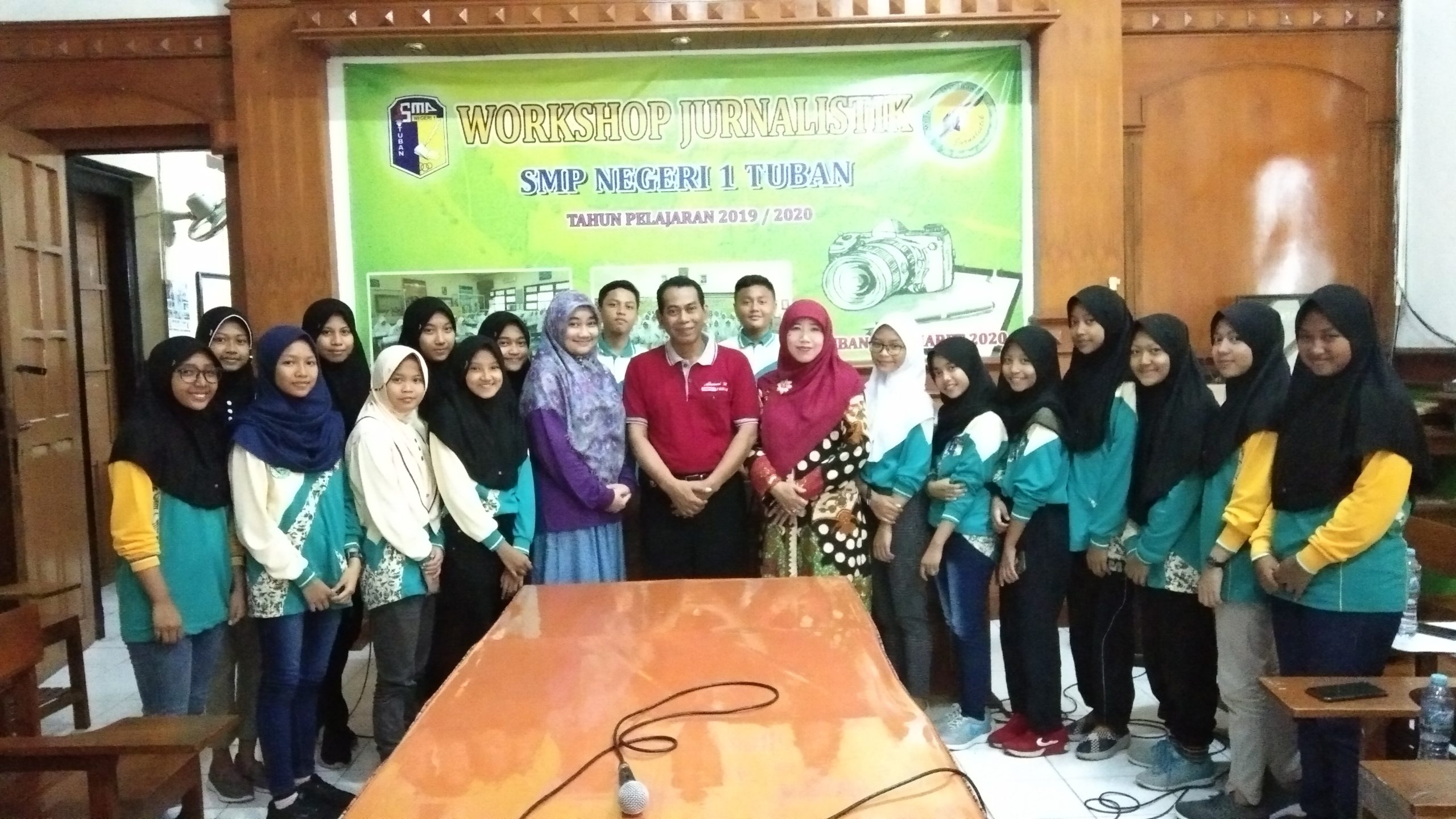 WORKSHOP JURNALISTIK BAGI SISWA SMPN 1 TUBAN